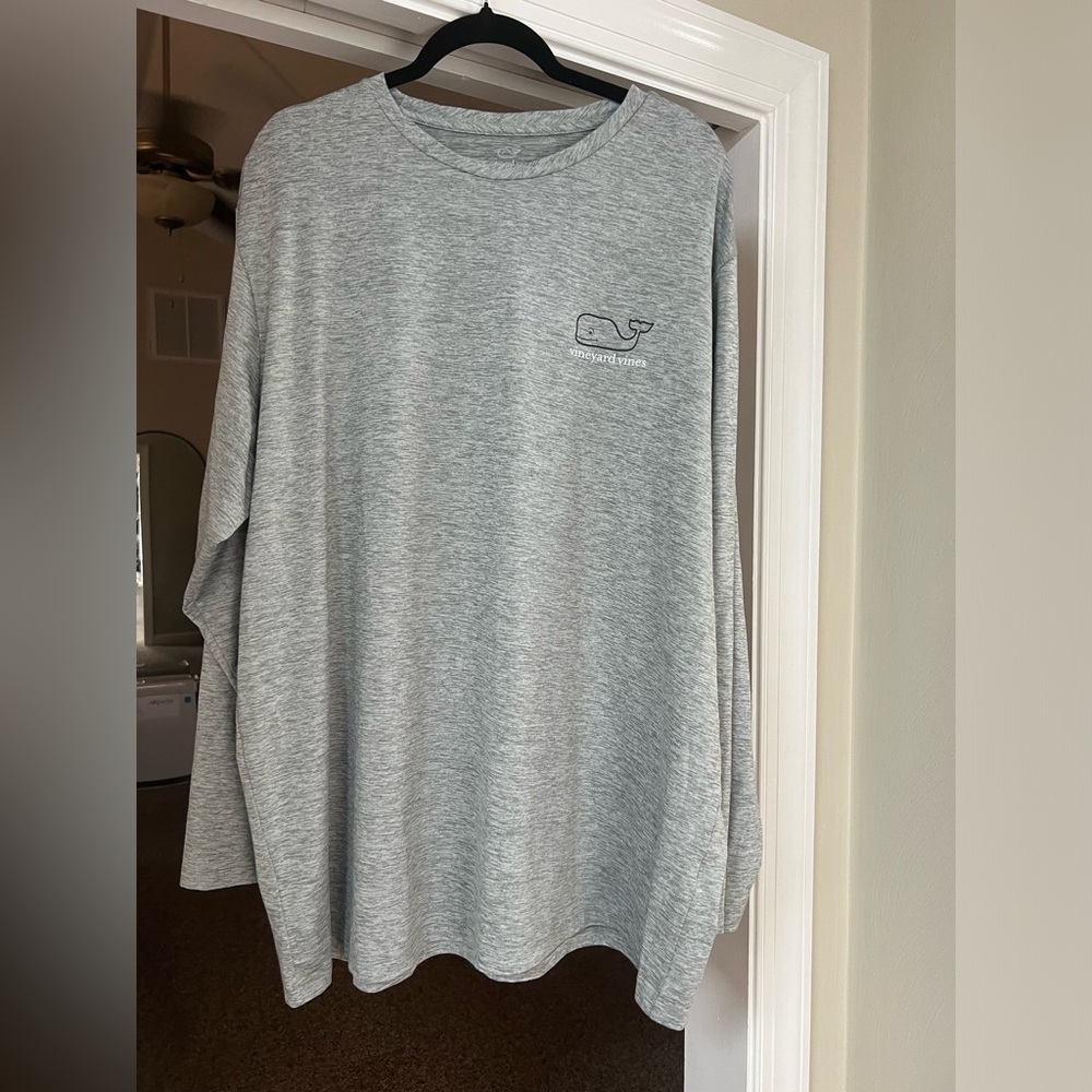 Men’s Vineyard Vines Performance Tee